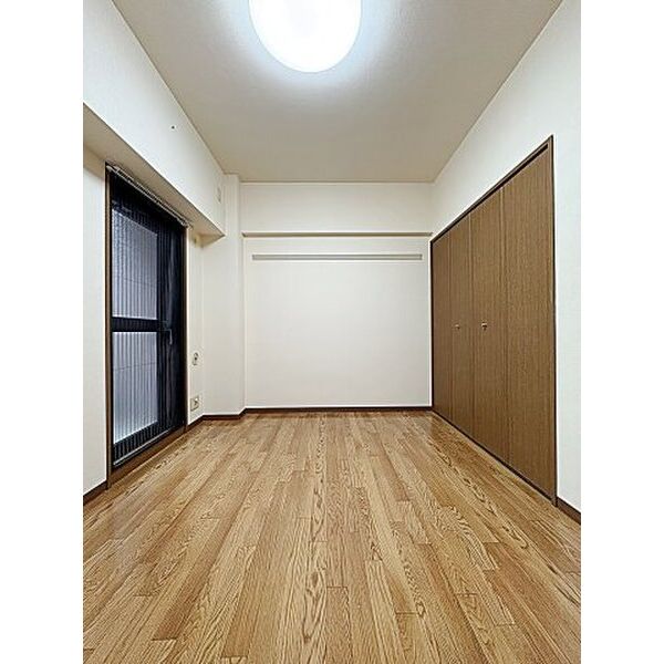 マ・メゾン小牧原 南館の居間写真