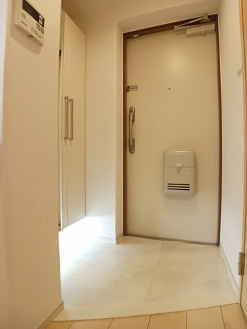 玄関　落ち着いた玄関です