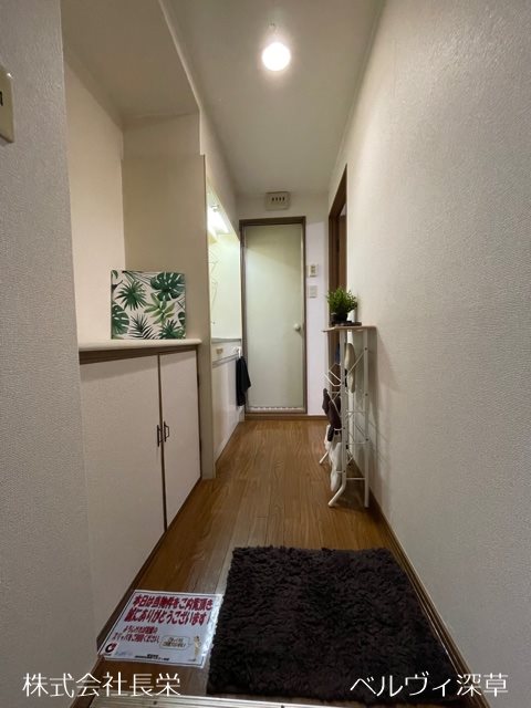 玄関　玄関　廊下