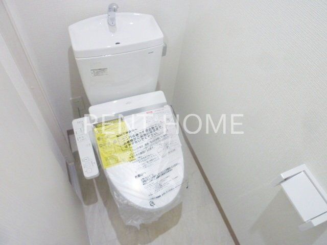 トイレ　ウォシュレット付き