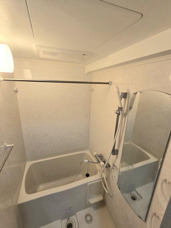 バス・シャワールーム　※別部屋の参考写真です。