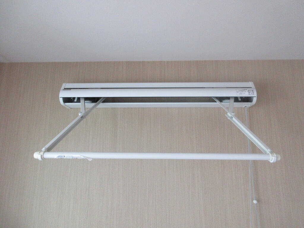 その他設備　室内物干し