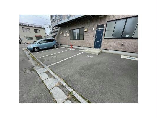 駐車場　駐車場