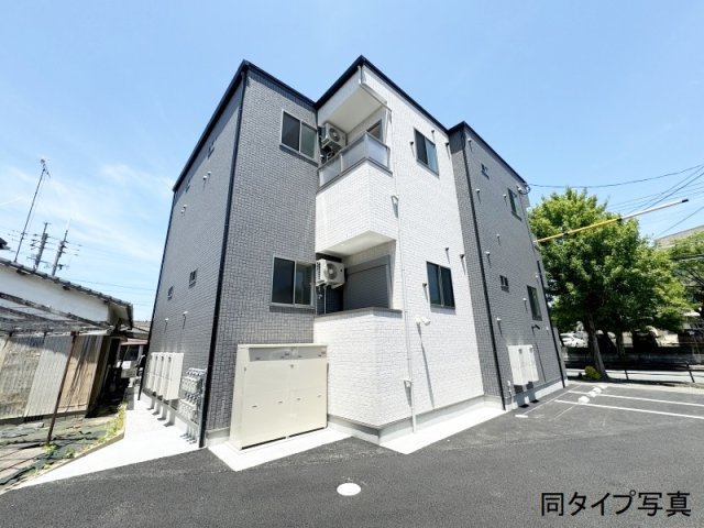 エントランス　清潔なエントランスです★