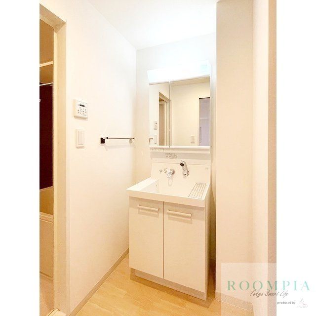 洗面設備　※写真は同タイプの別のお部屋です