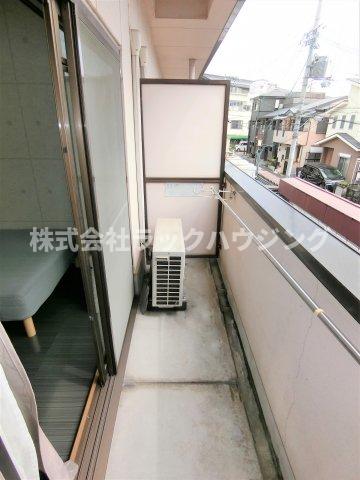 バルコニー　反転タイプ 同仕様写真となります。