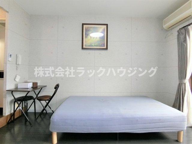 居室・リビング　反転タイプ 同仕様写真となります。
