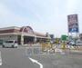 スーパー　TOP WORLD(トップワールド) 楠葉店（スーパー）まで428m