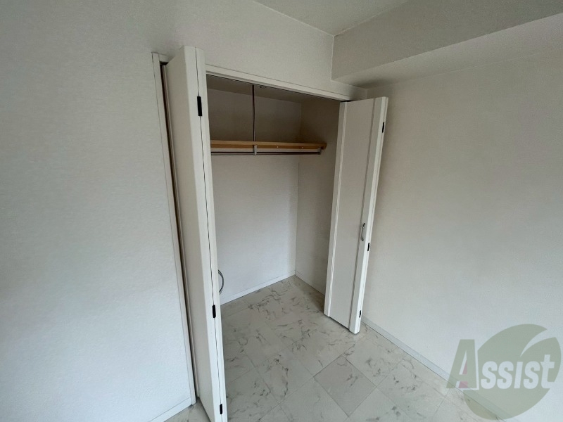 収納　寝室の収納です。部屋がすっきり片付きます。