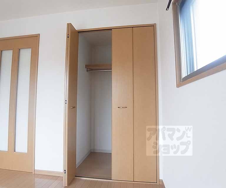 収納　クローゼット