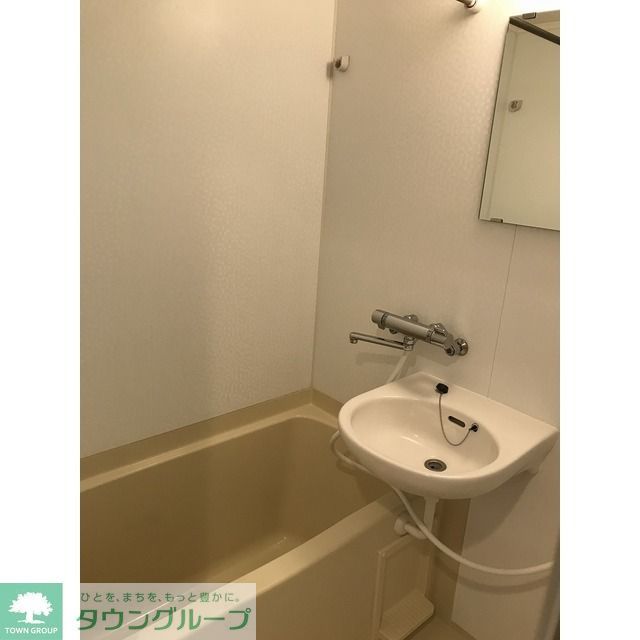 バス・シャワールーム　同タイプ・別部屋画像