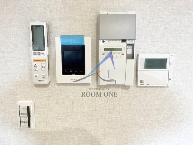 セキュリティ　モニター付きインターホンです。