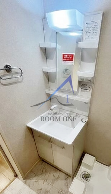 洗面設備　洗面台です。