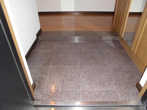 玄関　サンハウス大曽根