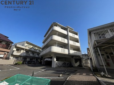 建物外観　敷地内駐車場あり！