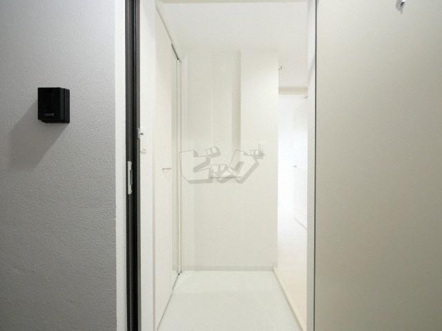 玄関　明るい玄関がお出迎えです☆