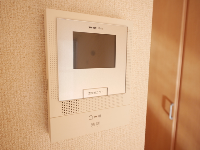 セキュリティ　★モニタ付きインターホンで不意の来客にも安心です★