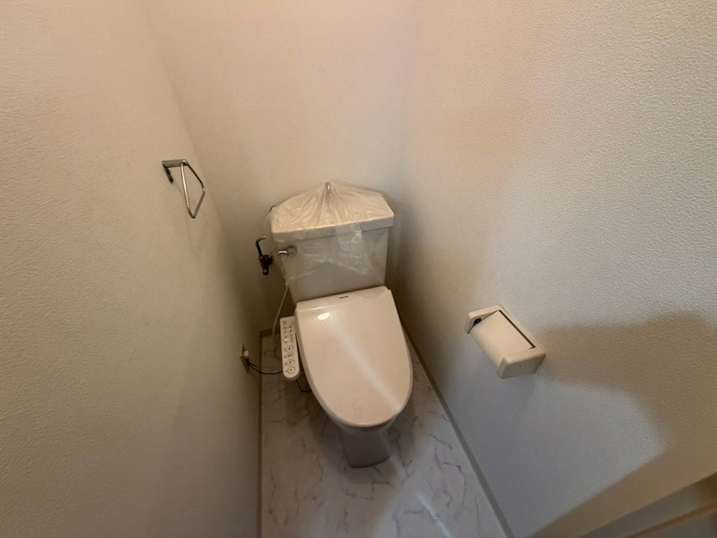 ジュネス鴨池のトイレ写真