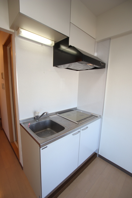 キッチン　★お手入れしやすい２口ＩＨキッチンです★