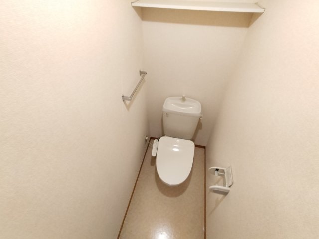 トイレ　コンパクトで使いやすいトイレです