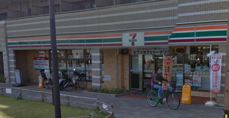 コンビニ　セブン－イレブンＪＲ塚口駅前店（コンビニ）まで133m