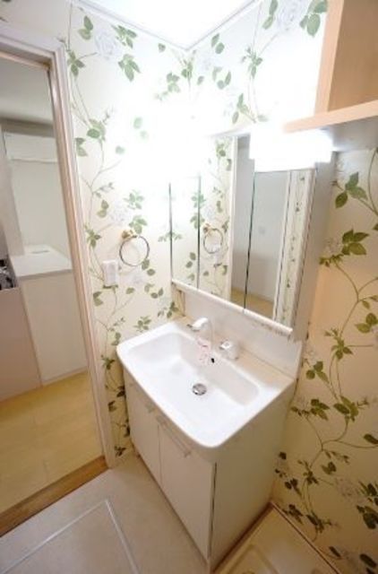 洗面設備　弊社は都内全域の物件をご紹介可能です！