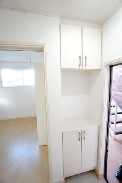玄関　弊社は都内全域の物件をご紹介可能です！