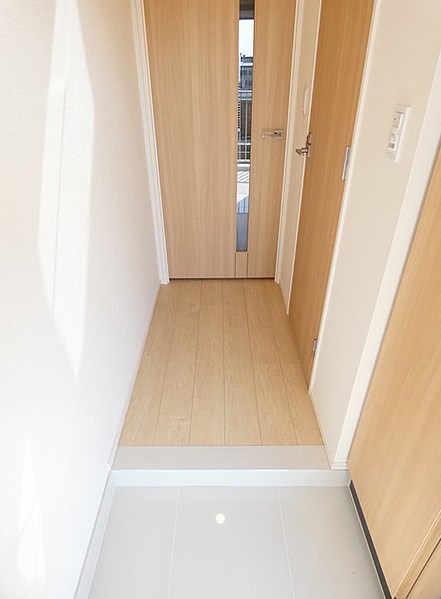 玄関　★《見学予約受け付け中》設備充実のハイグレード賃貸マンション