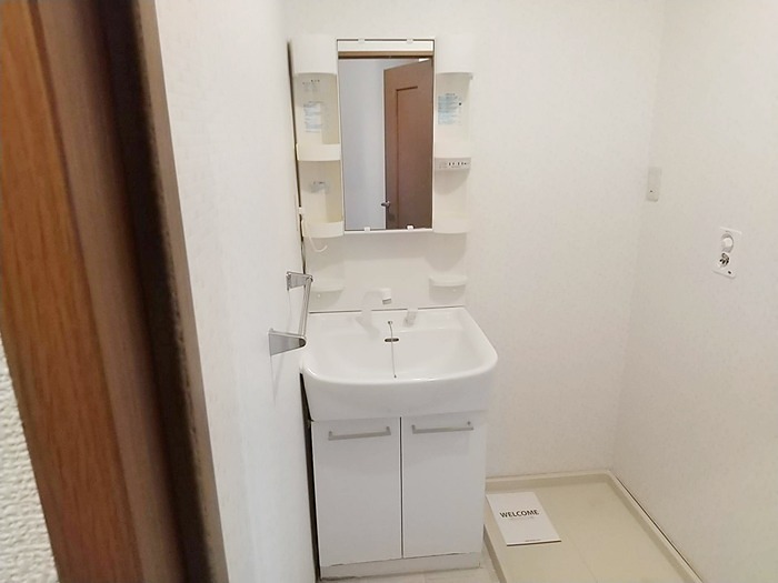 洗面設備　独立洗面台です。