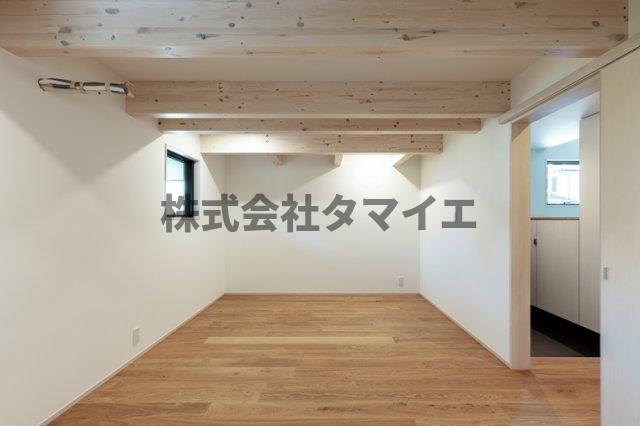 その他共有部分　広くて明るい寝室