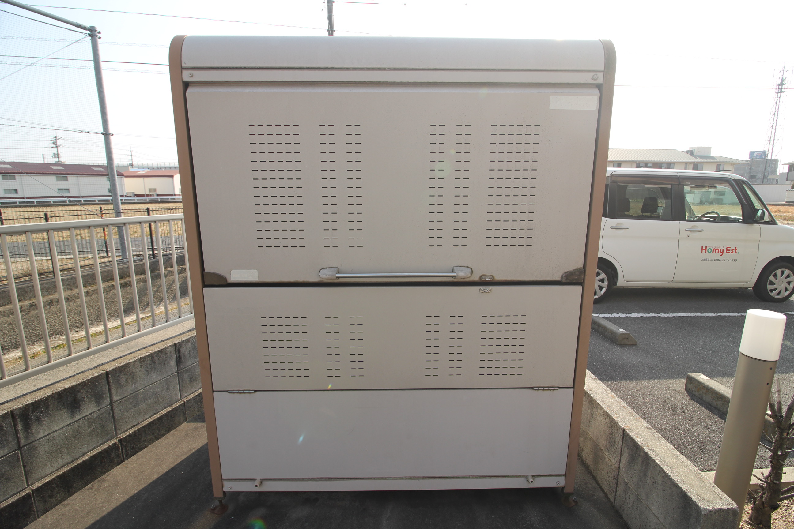 その他　敷地内にゴミ捨て場完備！