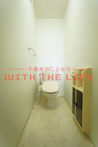 トイレ　清潔感のあるトイレです