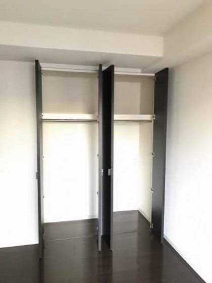 収納　※掲載写真は同マンション別部屋参考写真となります。