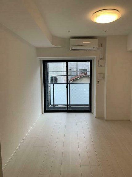 居室・リビング　※同タイプの別のお部屋です。