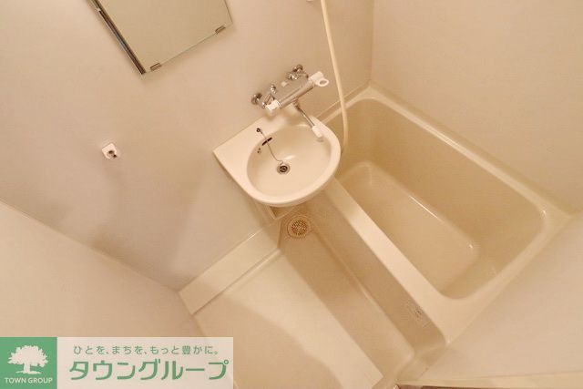 バス・シャワールーム　洗面
