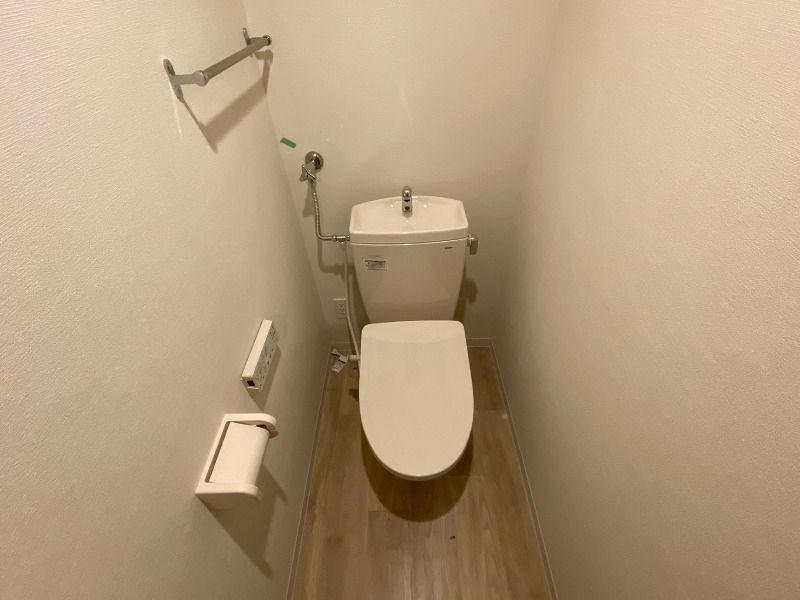 トイレ　トイレです。ウォシュレット付を探している方、おすすめです。