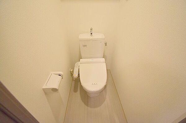 トイレ　トイレもきれいです