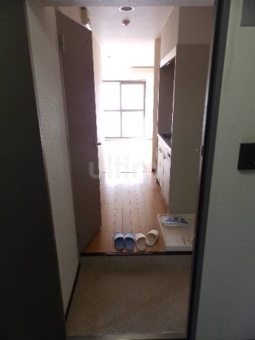 玄関　同間取りのお部屋の写真です。ご参考までに。