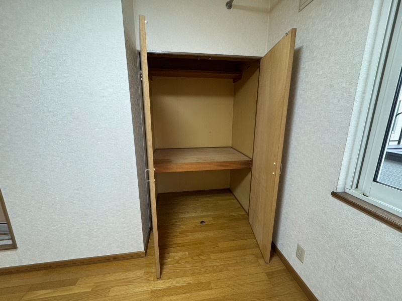 収納　押入を開けてみました。たっぷり入りますね～