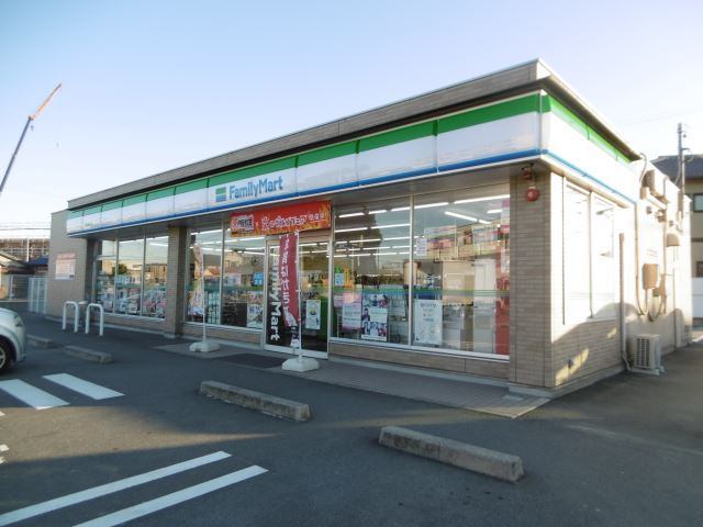 コンビニ　ファミリーマート伊勢高向店（コンビニ）まで788m