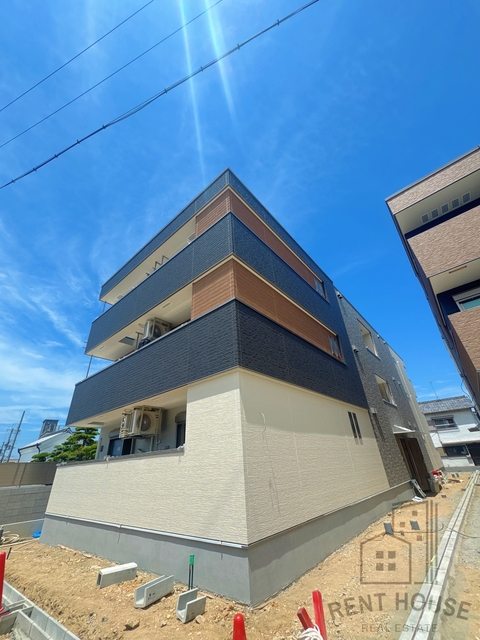 建物外観　外観（建設中）