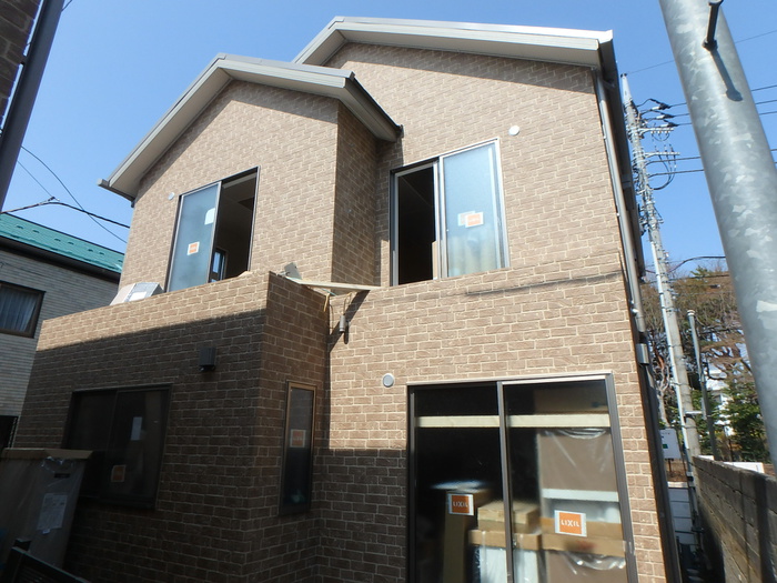 建物外観　建築中