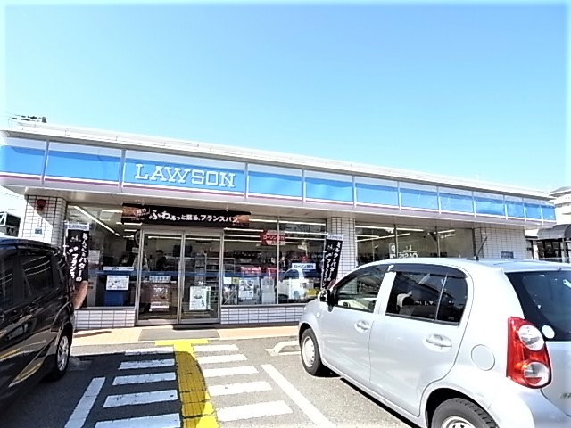 コンビニ　ローソン 東灘本山南町三丁目店（コンビニ）まで357m