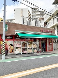 スーパー　まいばすけっと新井薬師前駅北店（スーパー）まで148m