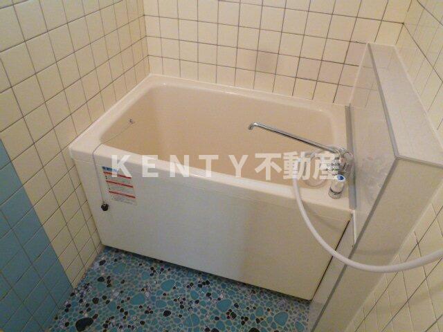 バス・シャワールーム　ゆったり過ごせるお風呂です