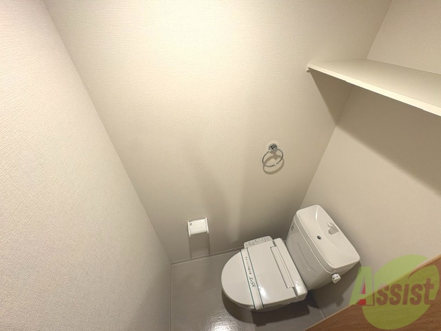 トイレ　トイレは、シンプルなデザインとなっております。