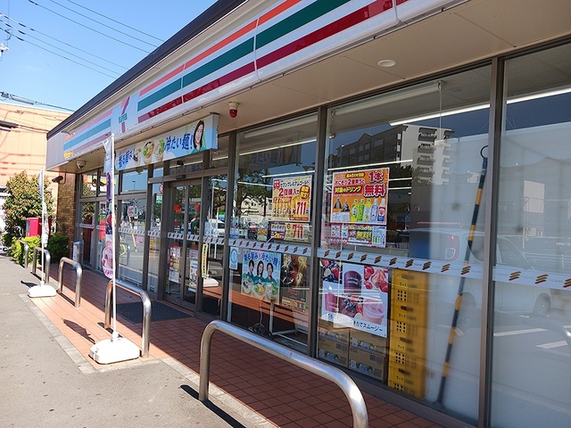 コンビニ　セブンイレブン三鷹南原店（コンビニ）まで674m