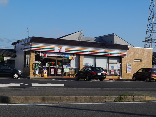 コンビニ　セブンイレブン新潟東中野山店（コンビニ）まで276m
