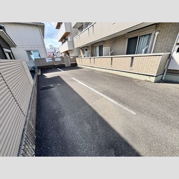 その他共有部分　駐車場