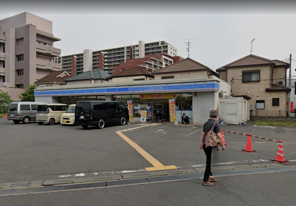 コンビニ　ローソン 戸田新曽小玉店（コンビニ）まで326m